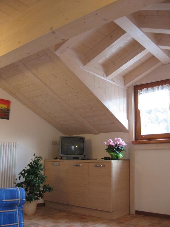 Apartamento Casa Rondine Molveno Habitación foto
