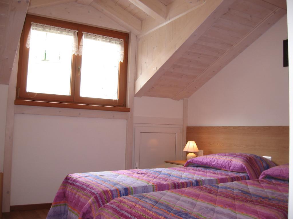 Apartamento Casa Rondine Molveno Habitación foto